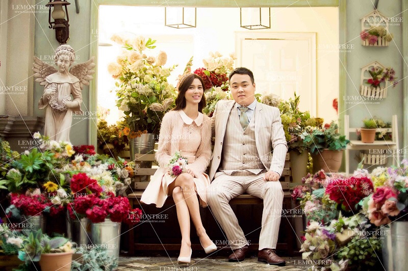 西安买婚纱_西安钟楼图片
