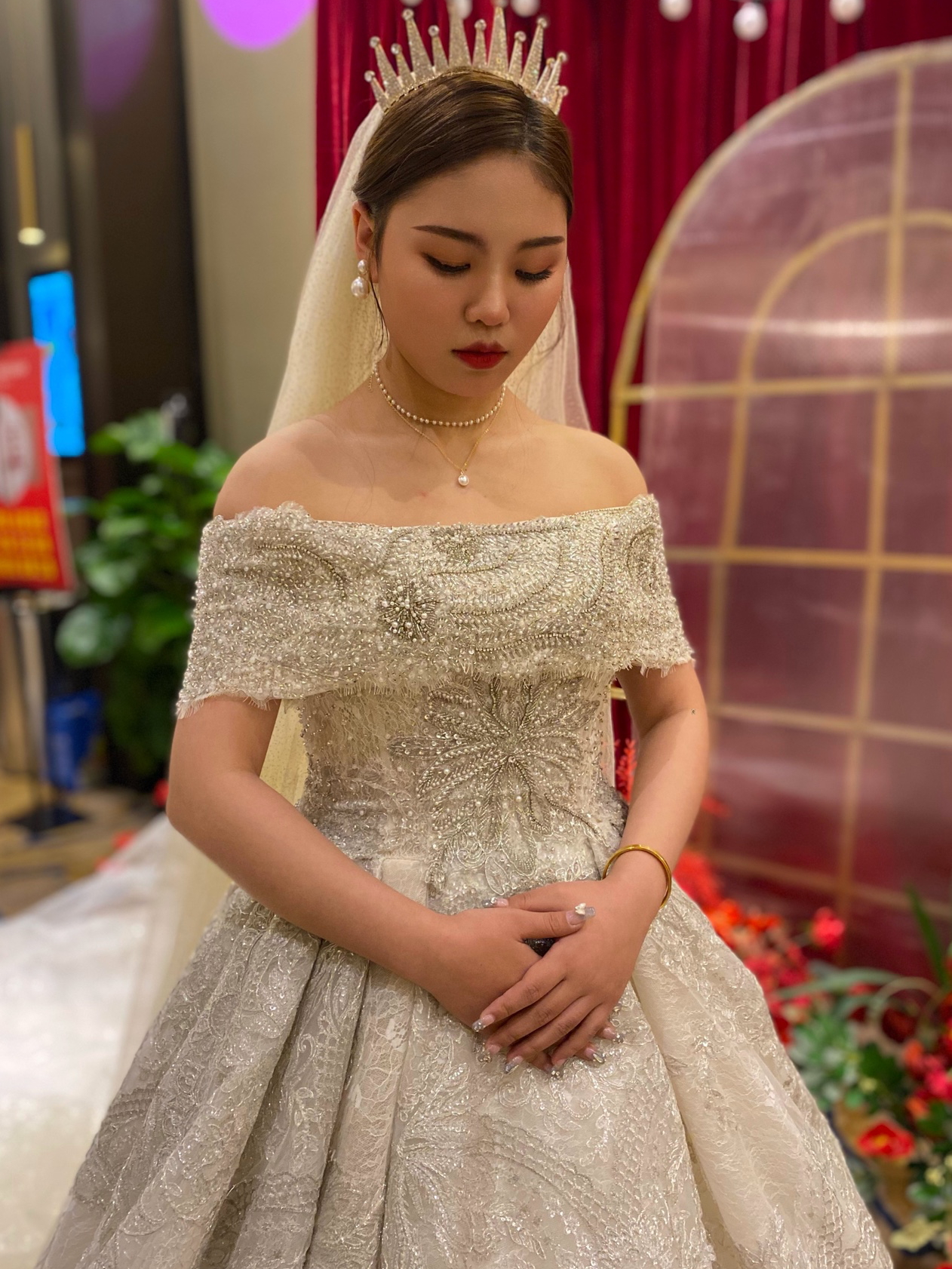 【超值全套婚礼服装租赁】三件套租赁，赠送婚礼胸贴