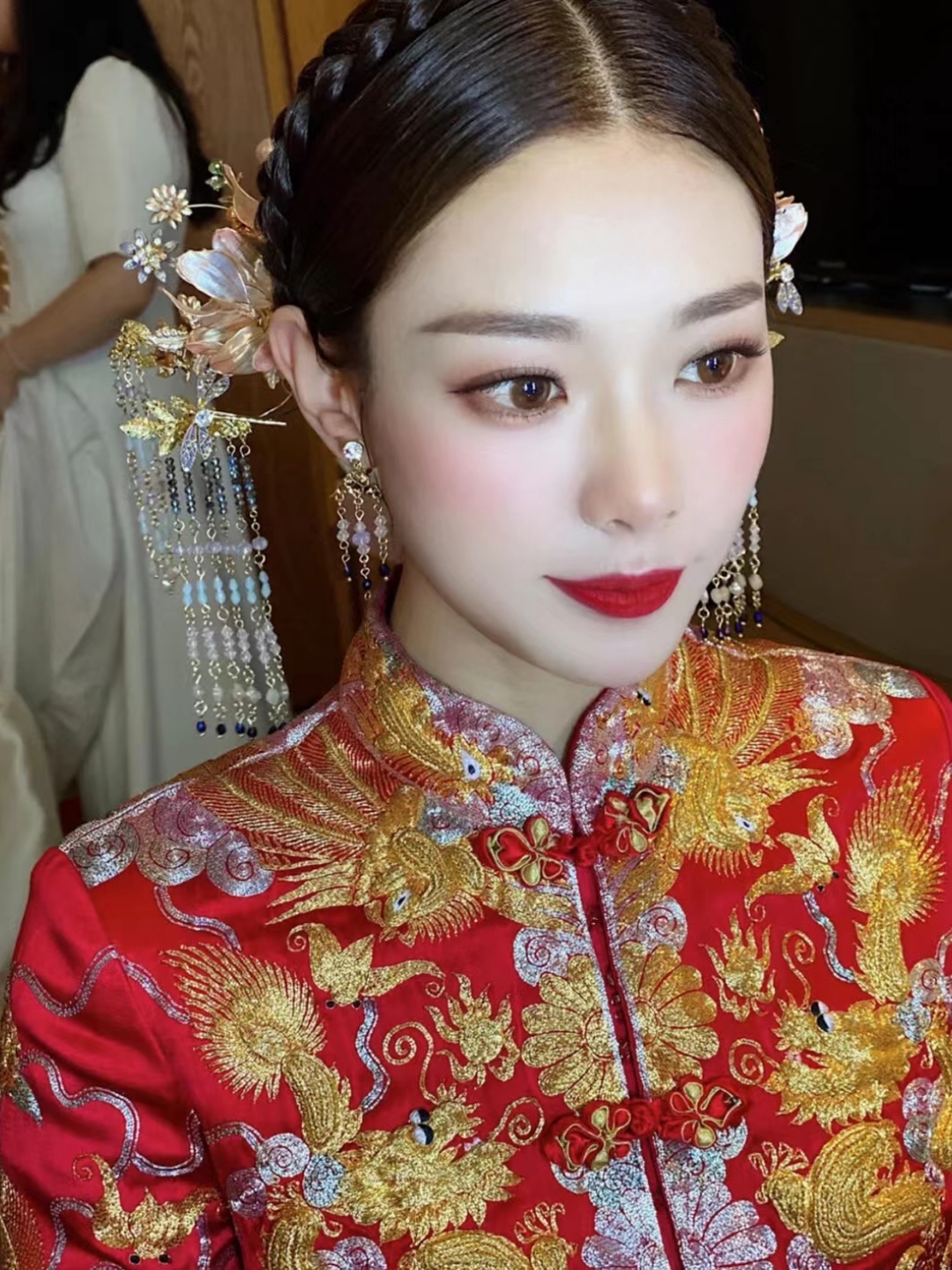 秀禾服造型妆面