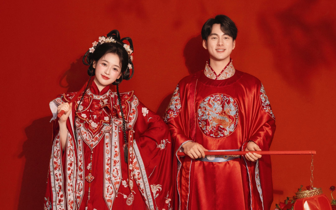 甜妹天选喜嫁，新式汉服