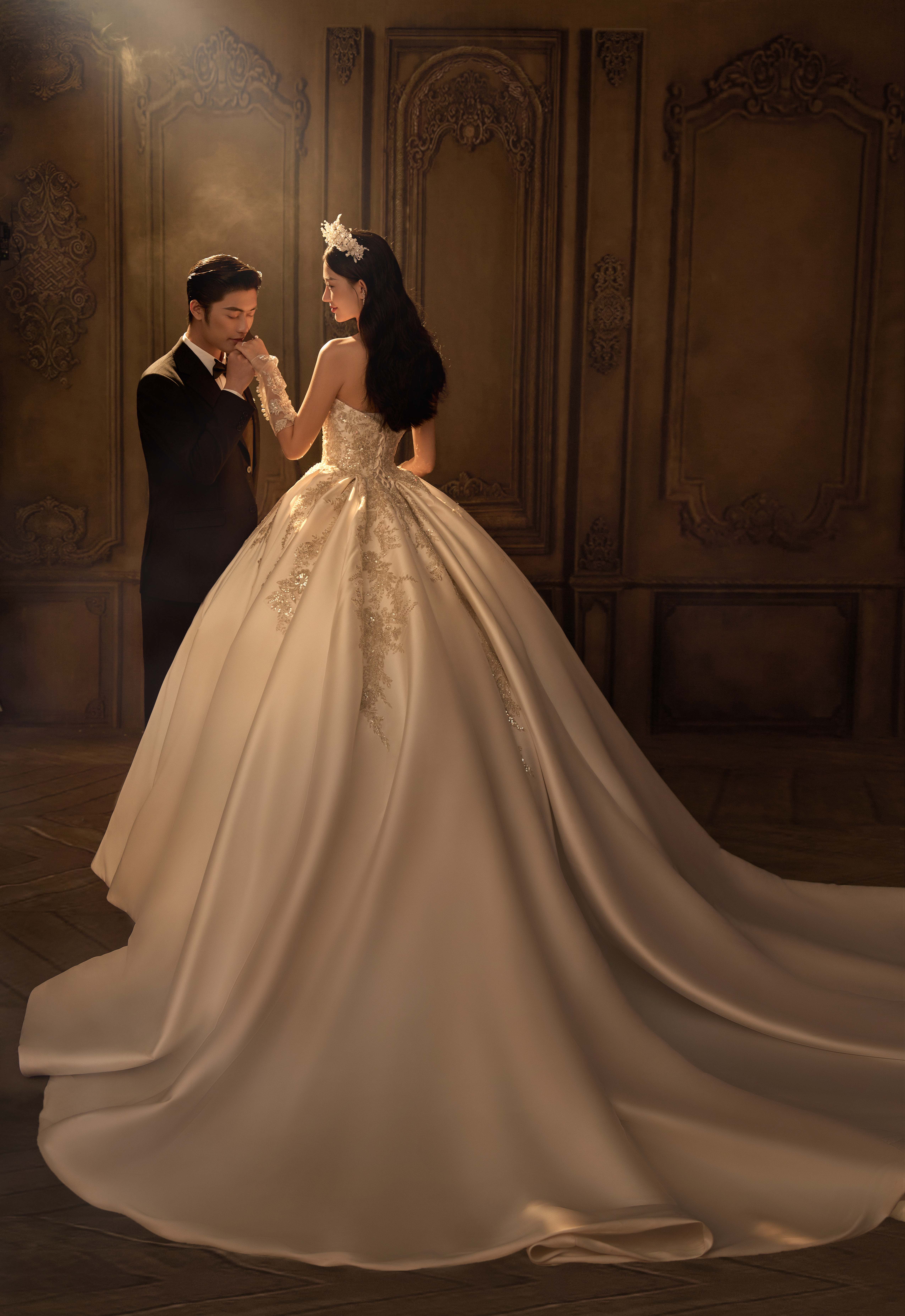 古堡系列 | 重现欧式浪漫 宫廷风婚纱照