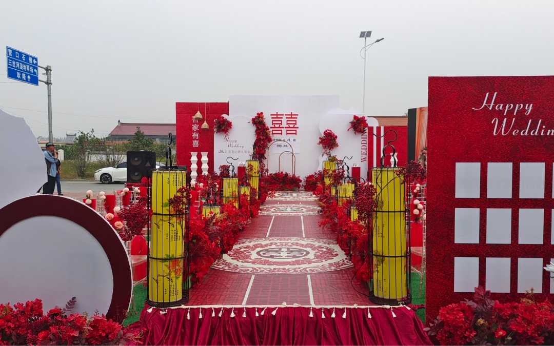 小预算户外小清新草坪婚礼