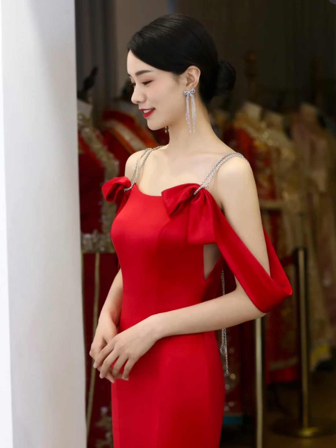 活动年会敬酒服各类活动服装