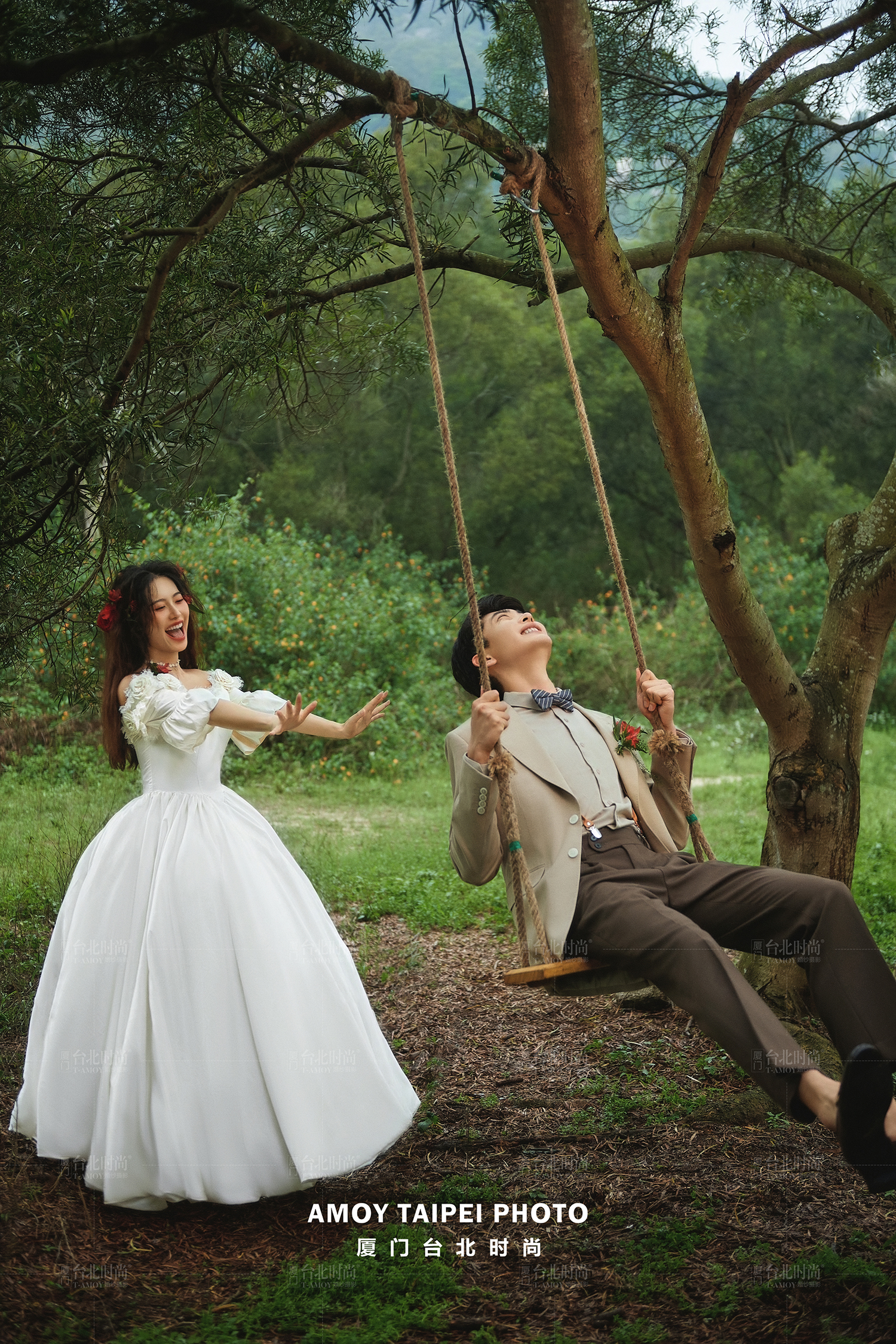 把甜蜜感搬进森系婚纱照，浪漫到心坎