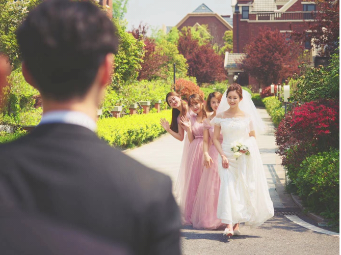 #资深婚礼摄影师# 接亲或晚宴 价格美丽