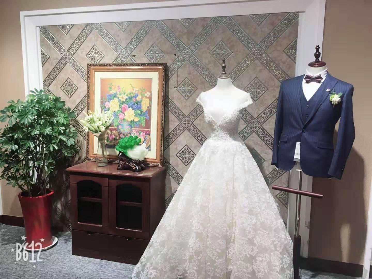 嫁日公主婚纱礼服