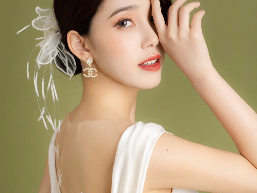 特惠新娘跟妆温婉大方优雅