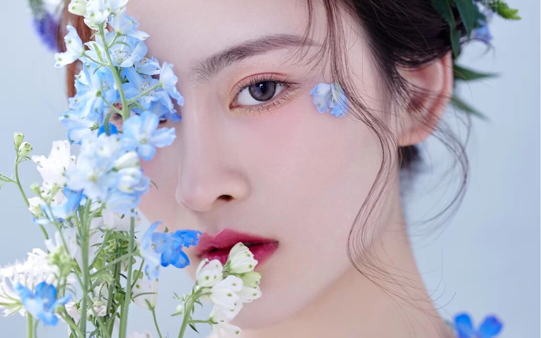 鲜花造型（户外婚礼的女生很适合哦）