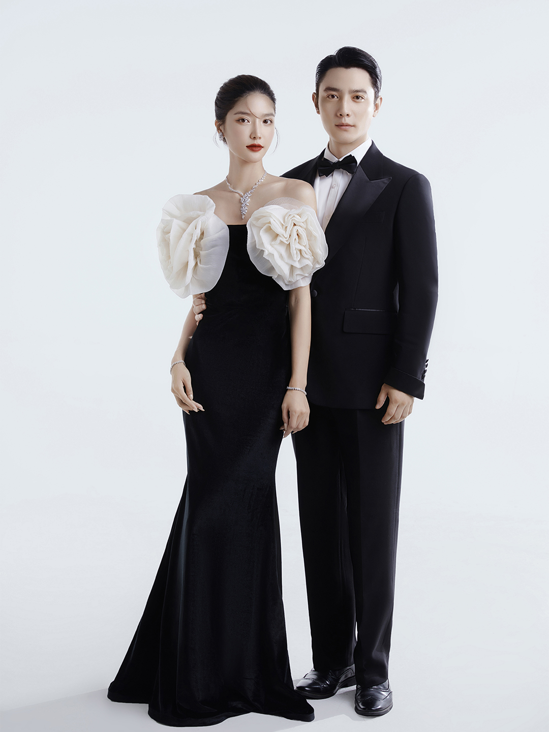 优雅女孩的必备婚纱照丨赫本风婚纱照