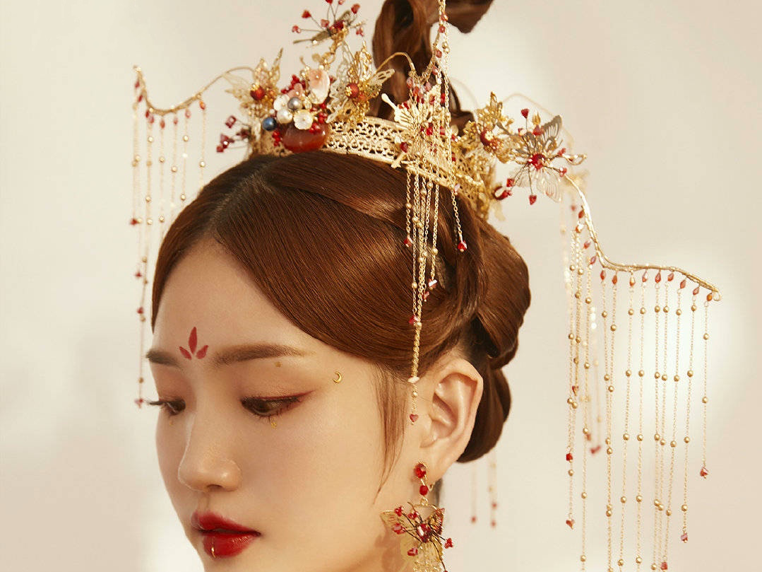 總監(jiān)創(chuàng)始人檔化妝師?新娘婚禮全程跟妝