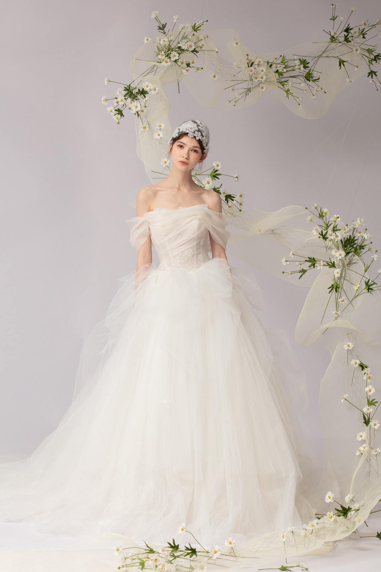 超值輕奢唯美婚紗禮服套餐，出門紗＋主紗＋裙褂