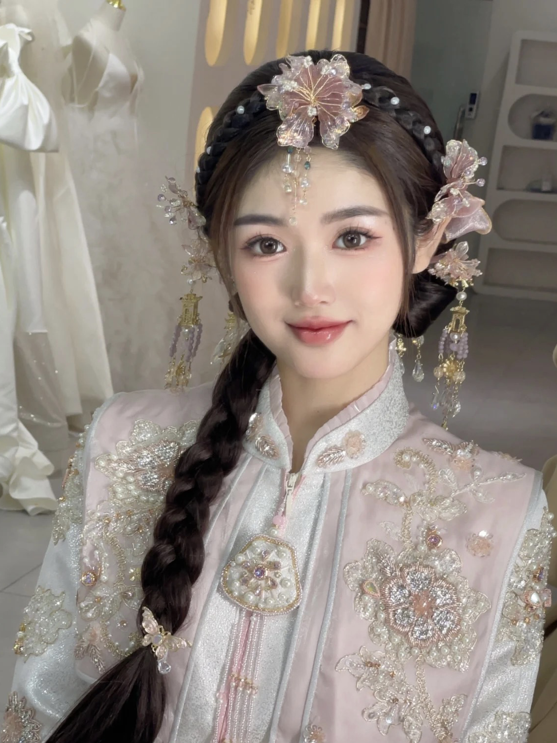 💘可爱减龄的秀禾新娘造型来啦~超级赞💘