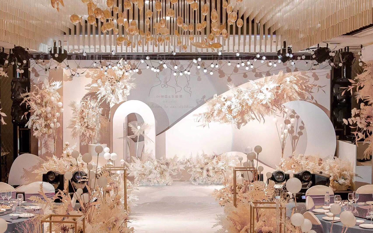 （傾城之戀婚期）清新如畫，浪漫的吊頂婚禮