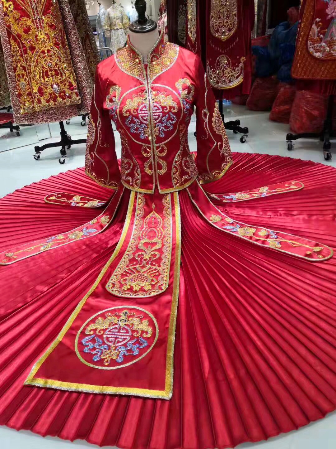 李小暖婚纱造型