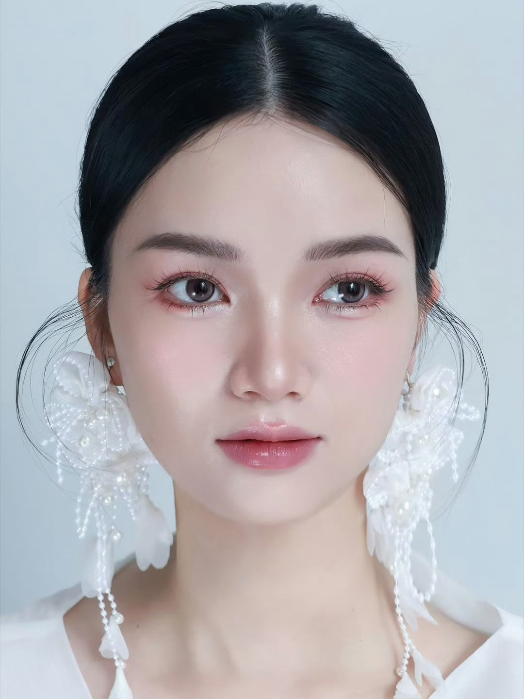 00后新娘妆