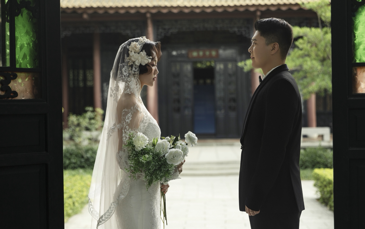 你是人间四月天	民国园林婚纱照真的好	美