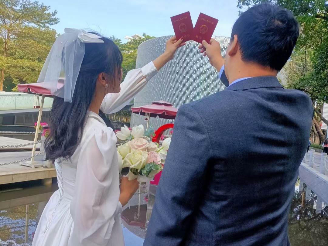 出门造型+仪式敬酒服半天跟妆送妈妈妆