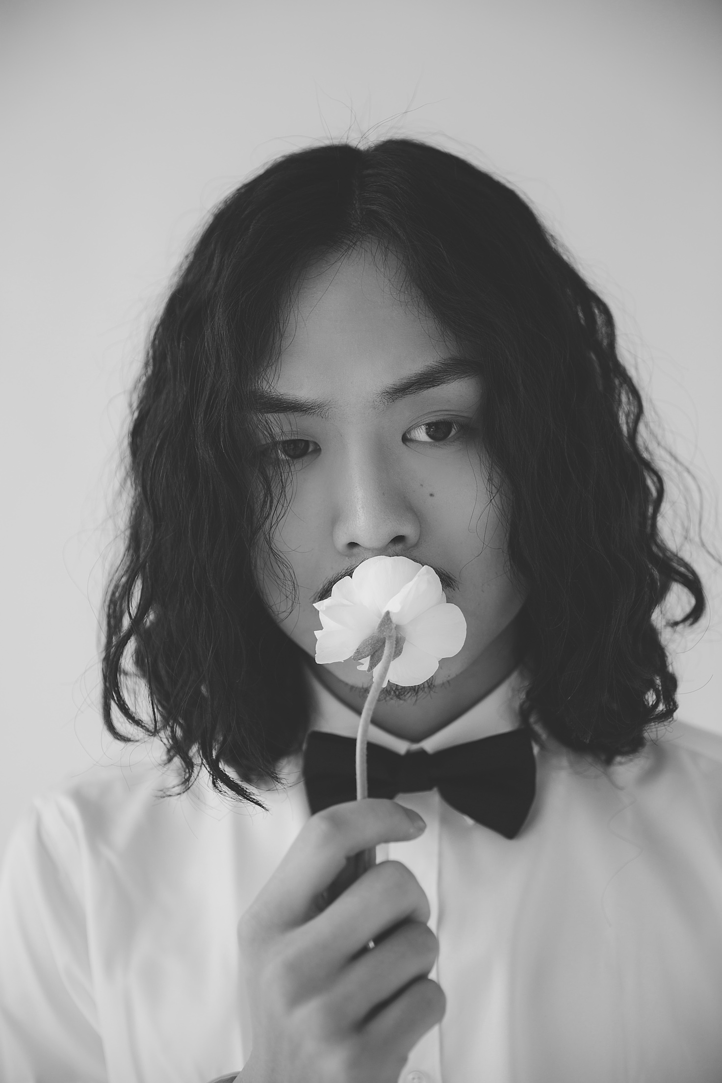 纯色极简外景自由选择 三组服装造型 精修60张