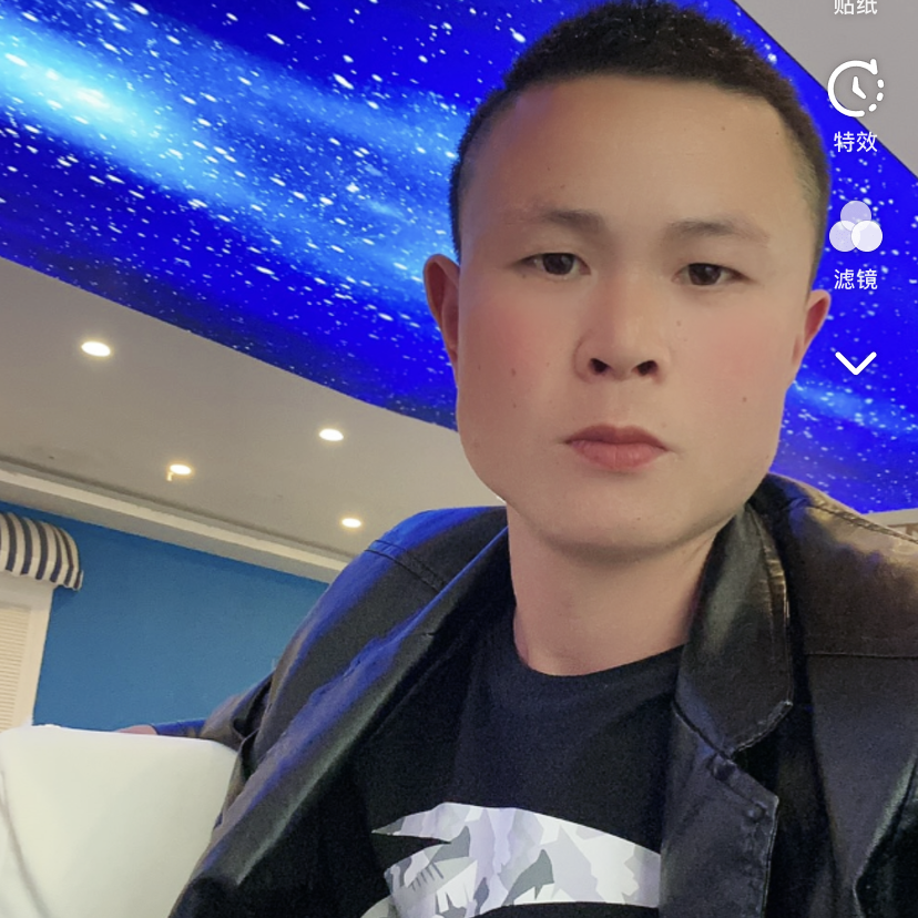 亮亮
