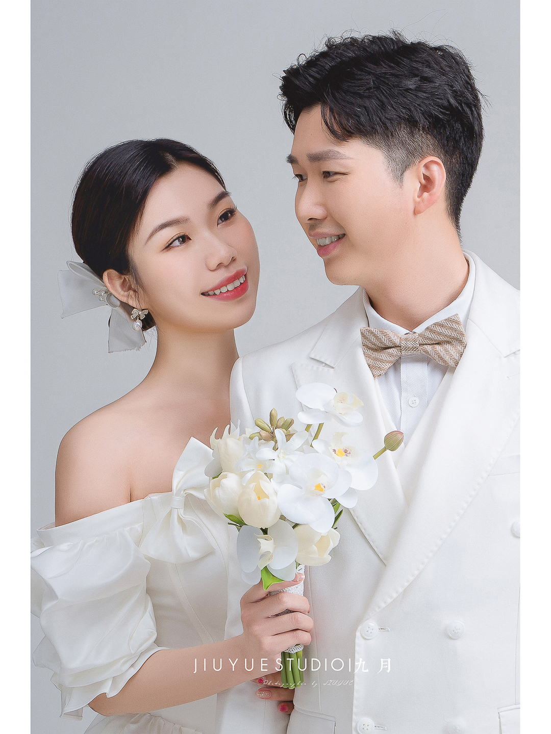 3999——婚纱B——内景两套/外景一套拍摄套系