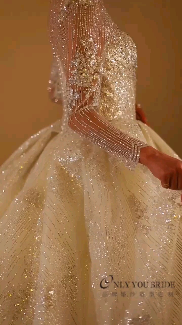 ONLY YOU高定婚纱体验（带妆）