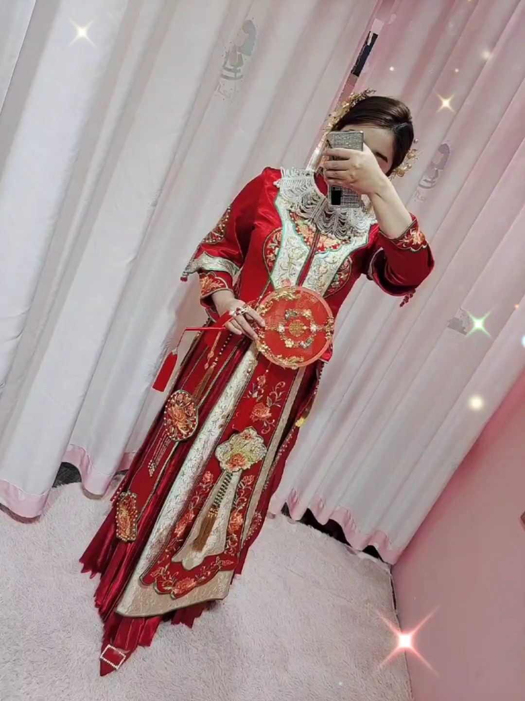 化妆总监婚礼全程跟妆（3～4个妆面造型）