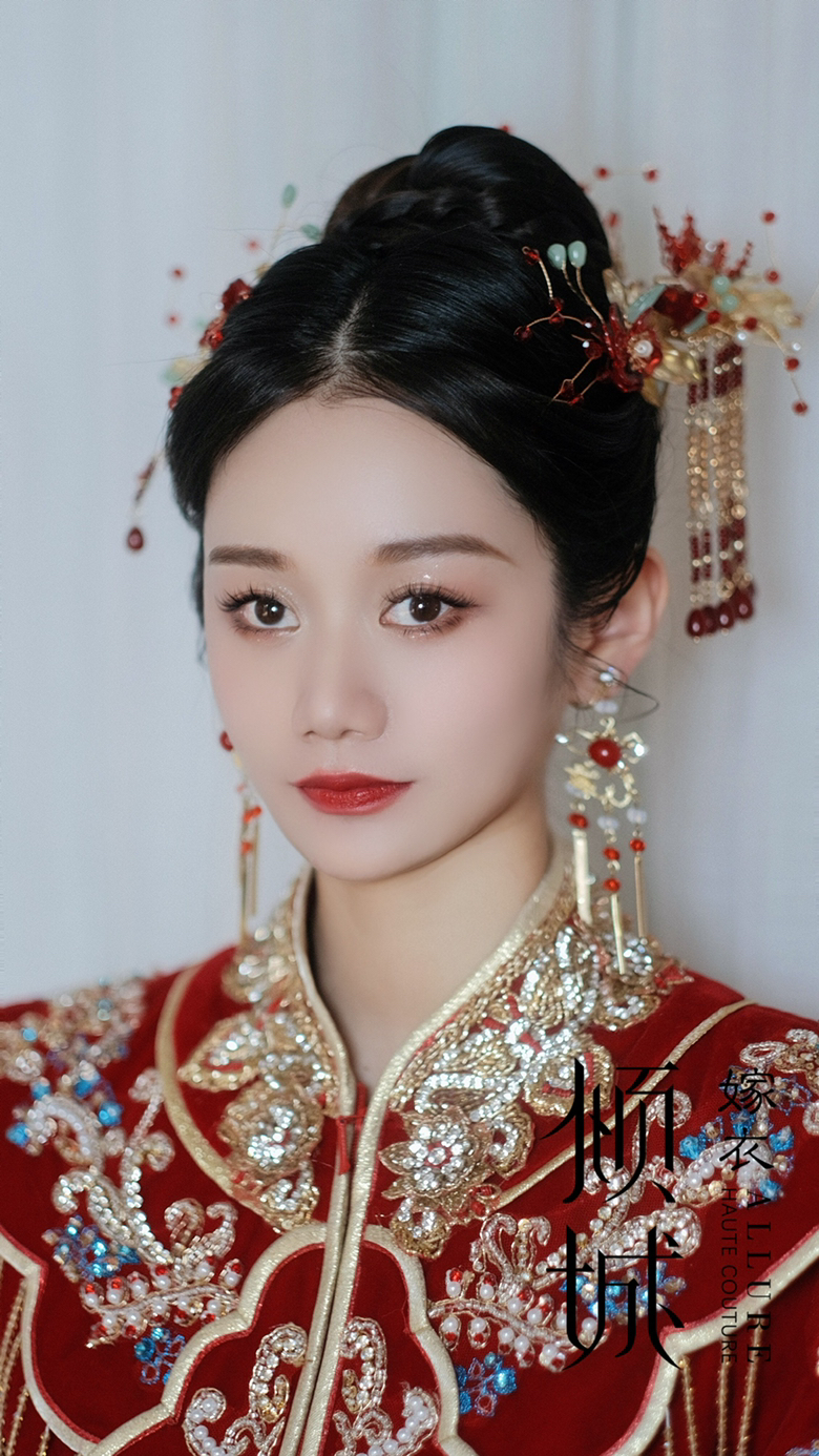 一线大牌  精致新娘晚宴全程跟妆