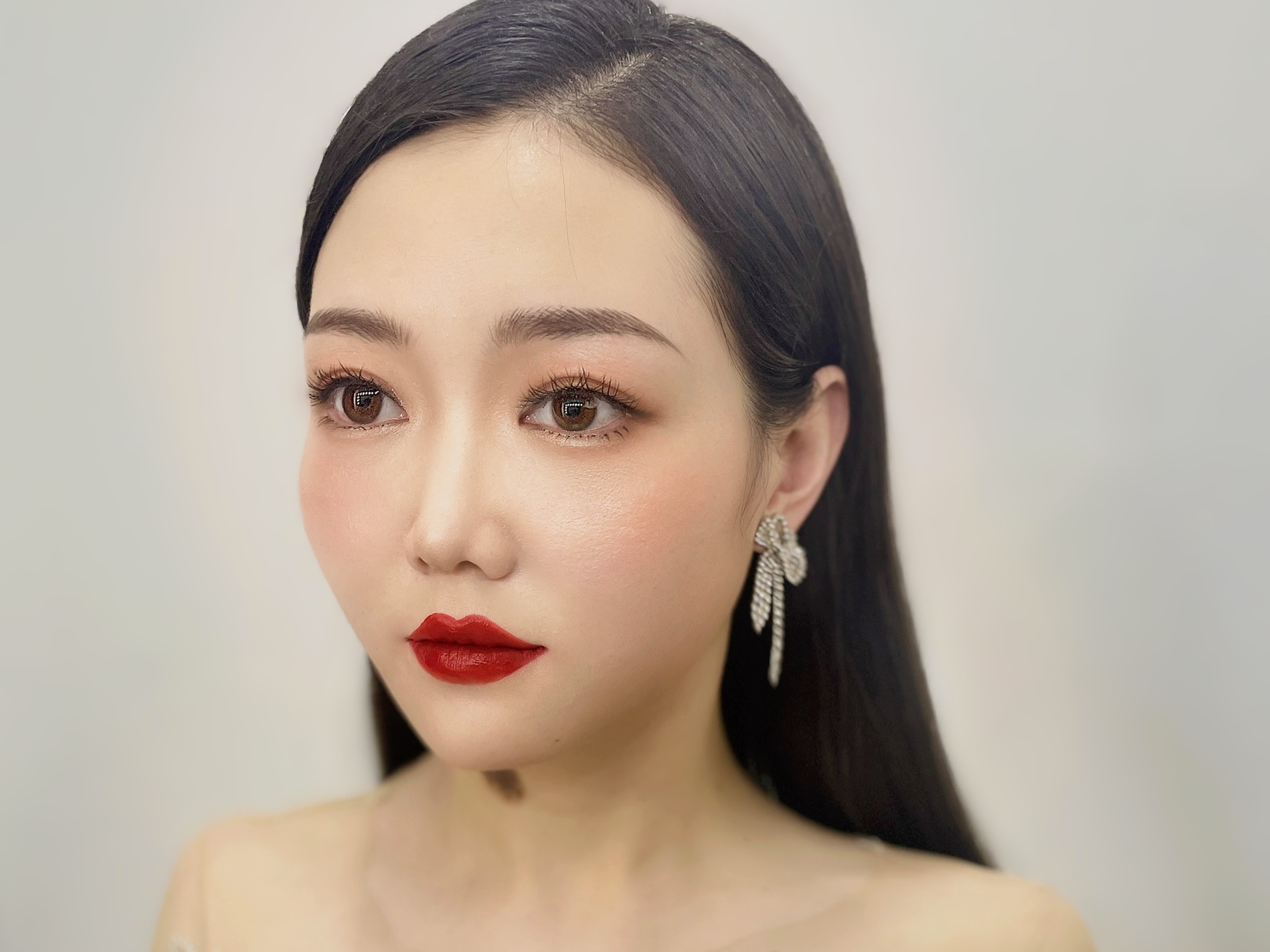 1580高级化妆师全程跟妆