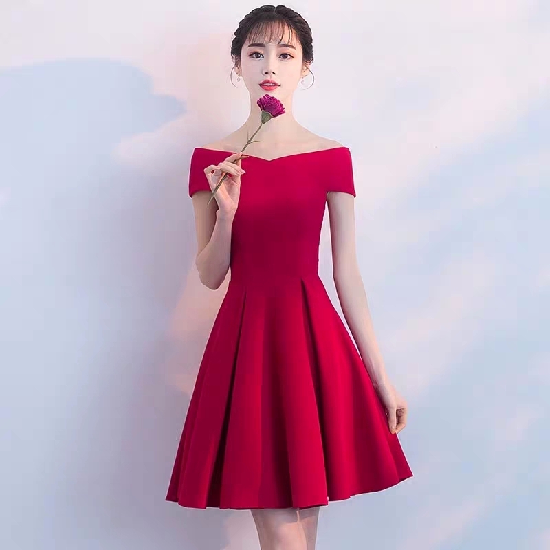 挥泪卖，低价转卖婚纱，礼服