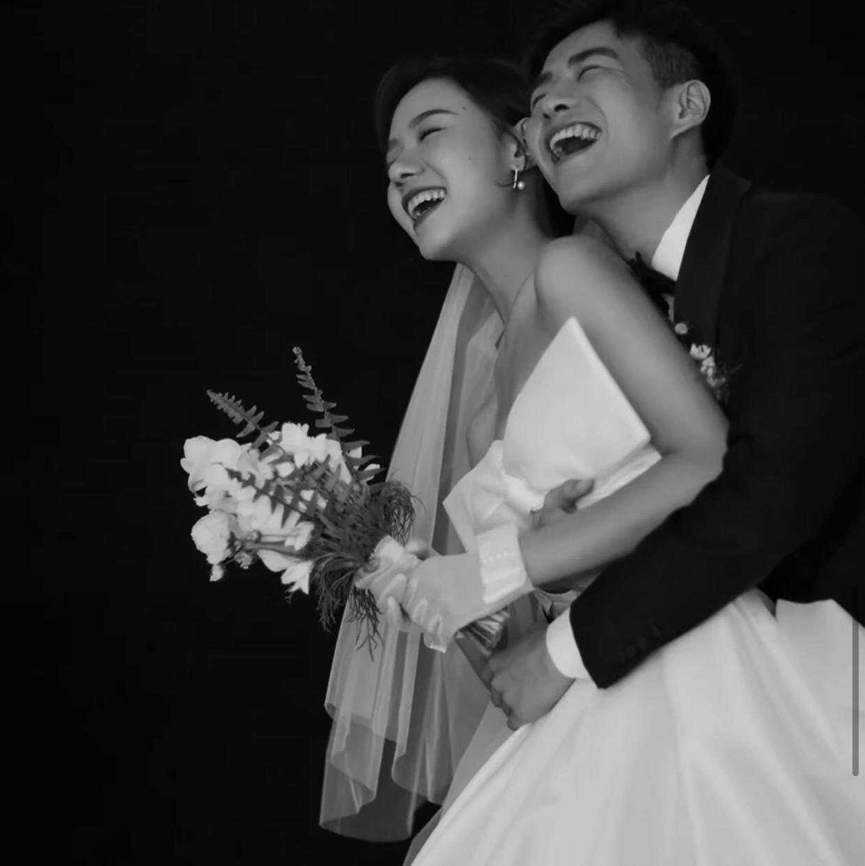 简约大牌婚纱照                