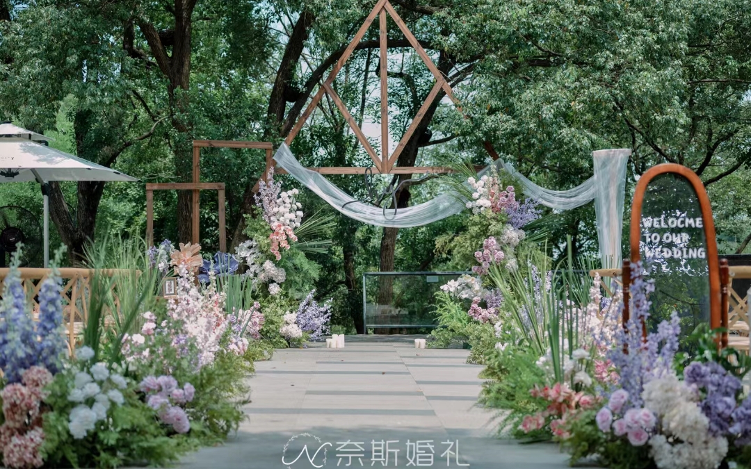 讓人一眼就愛(ài)上的花園婚禮