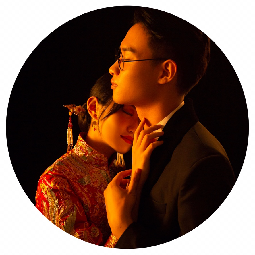 这组肖像风的秀禾婚纱照，光影效果绝绝子真是太爱了