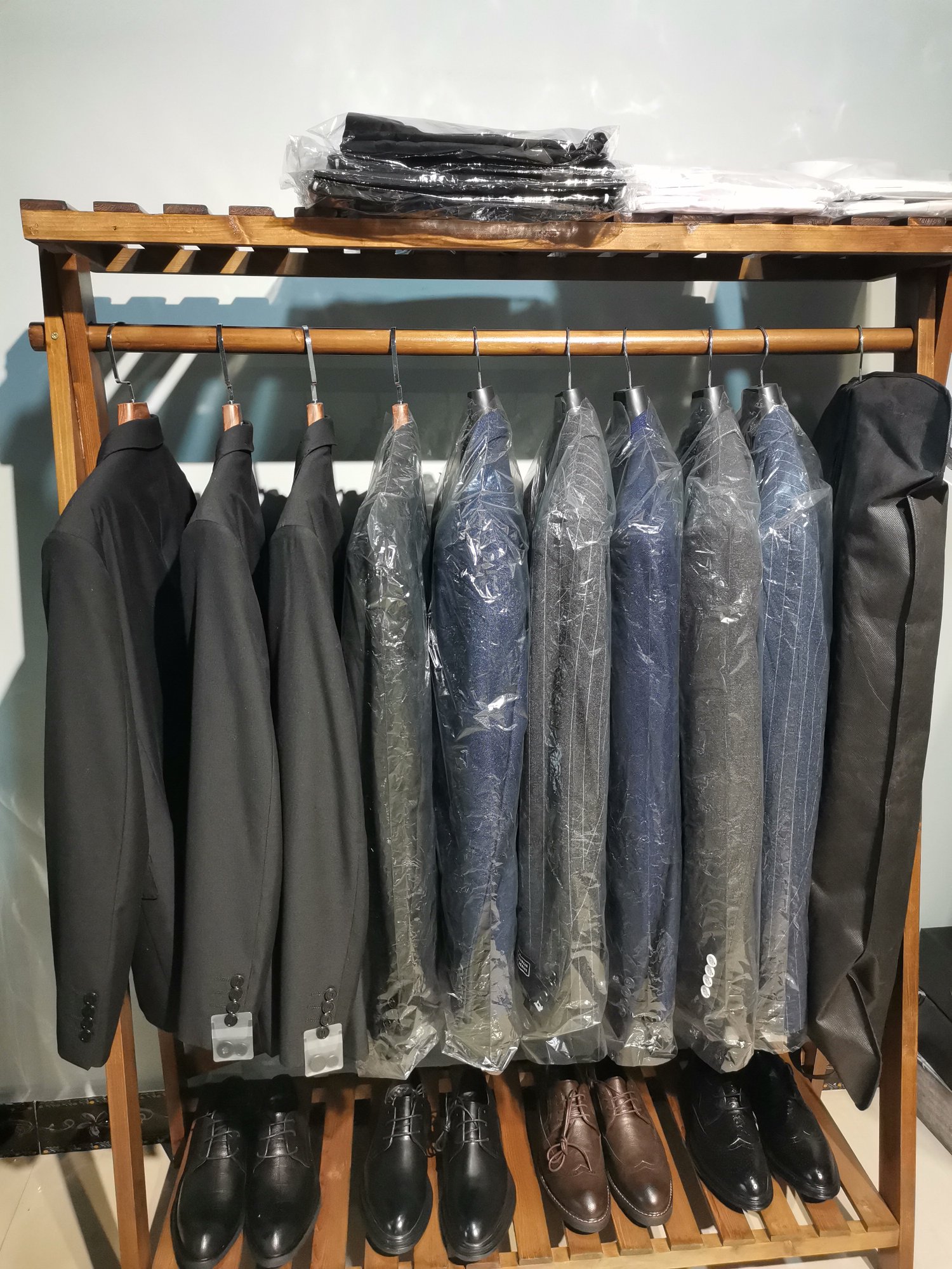 信阳市MissZ轻奢婚纱礼服馆