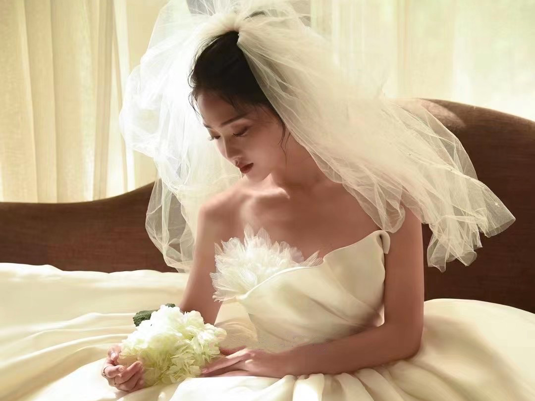 【首席金牌造型师】全天跟妆