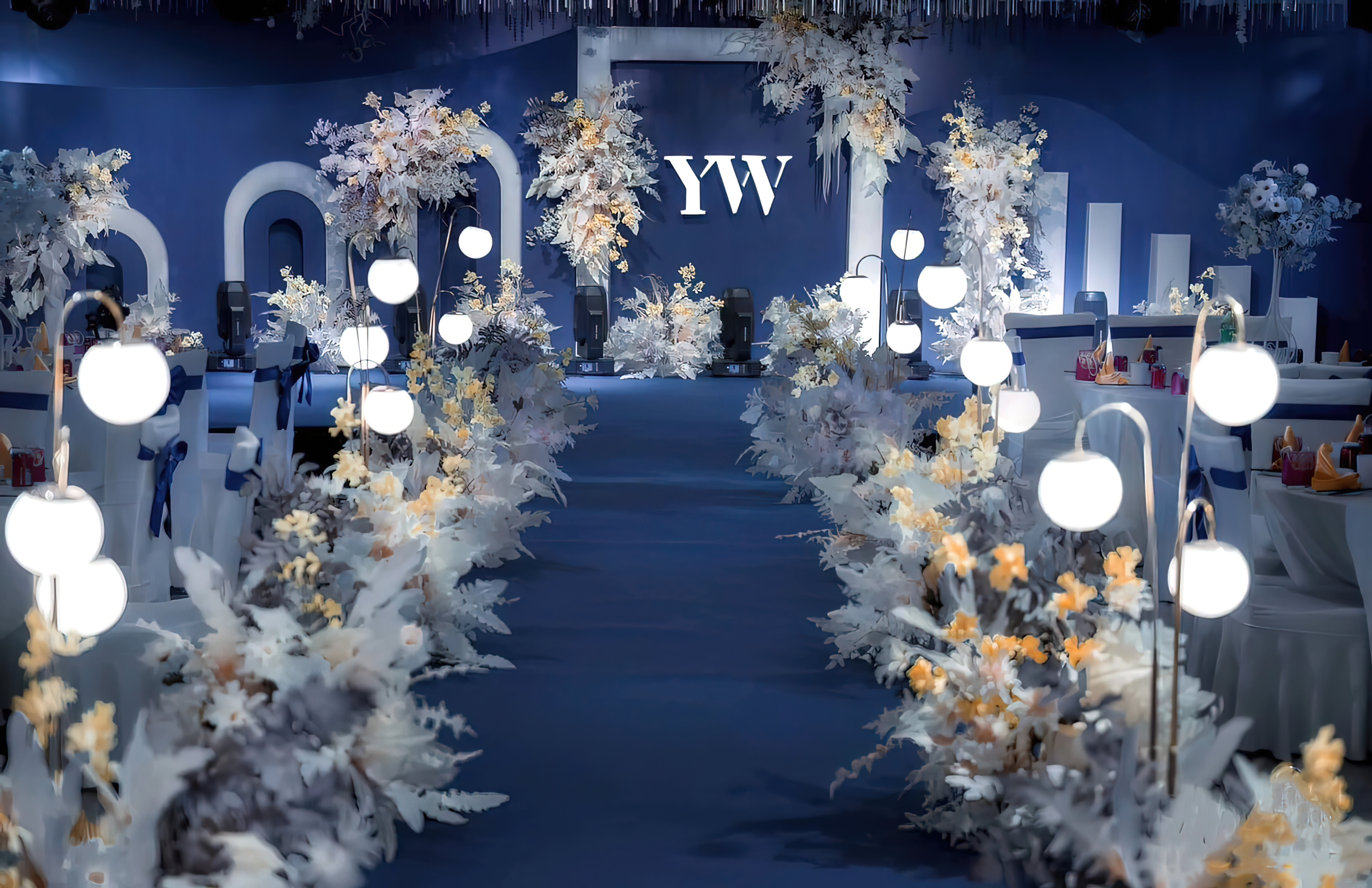 米兰婚礼雾霾蓝婚礼布置