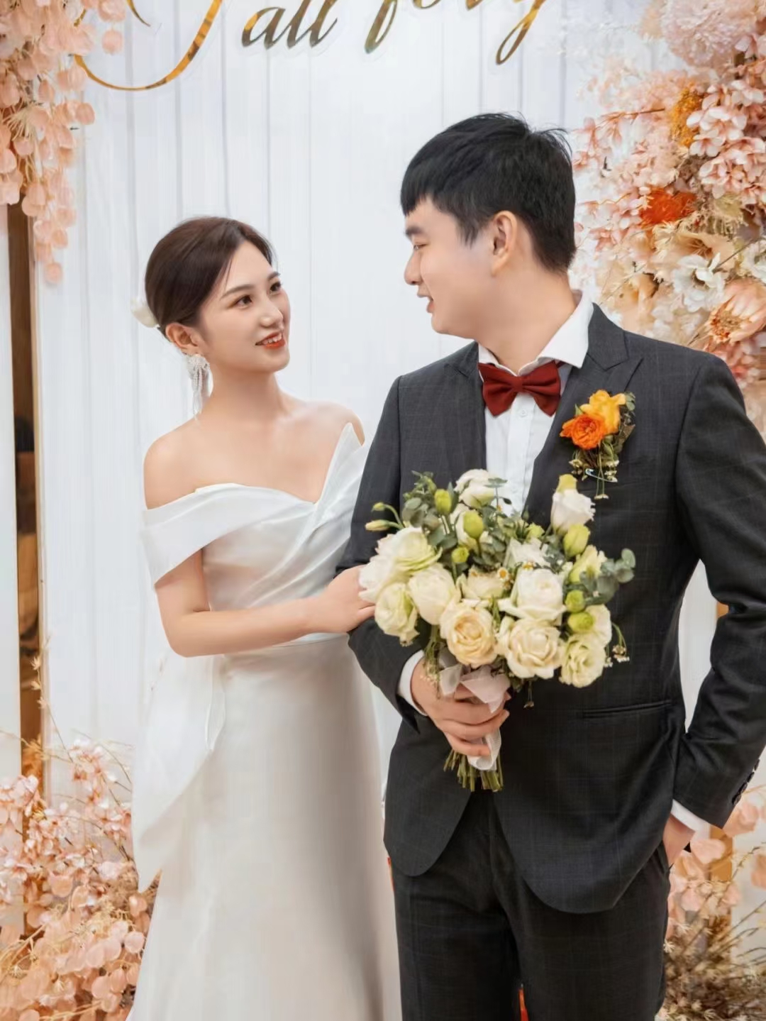 高性价比，新娘全程跟妆880元，半程跟妆588元