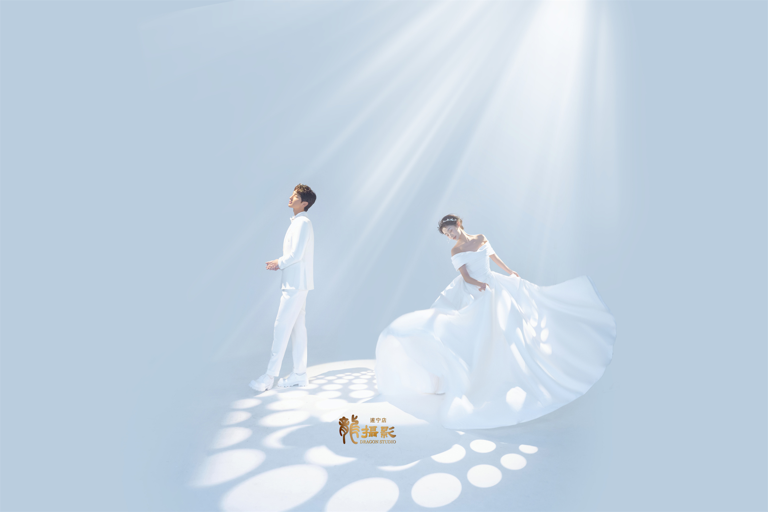 2025】全場(chǎng)風(fēng)格任選丨7服7造丨遂寧婚紗照