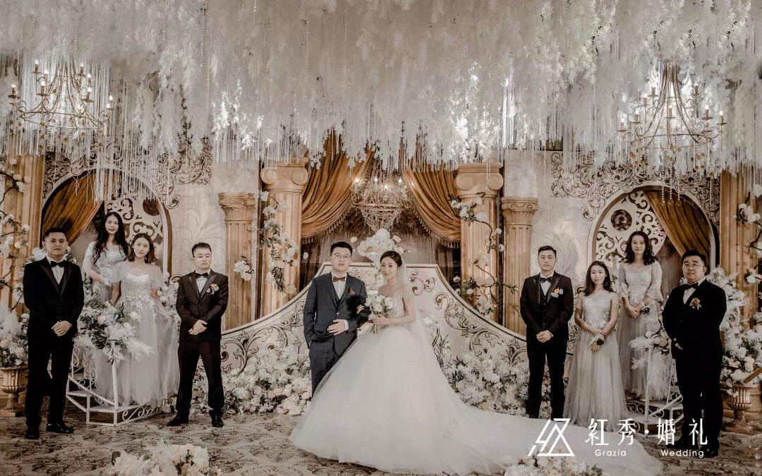 经典欧式宫廷风格香槟金婚礼