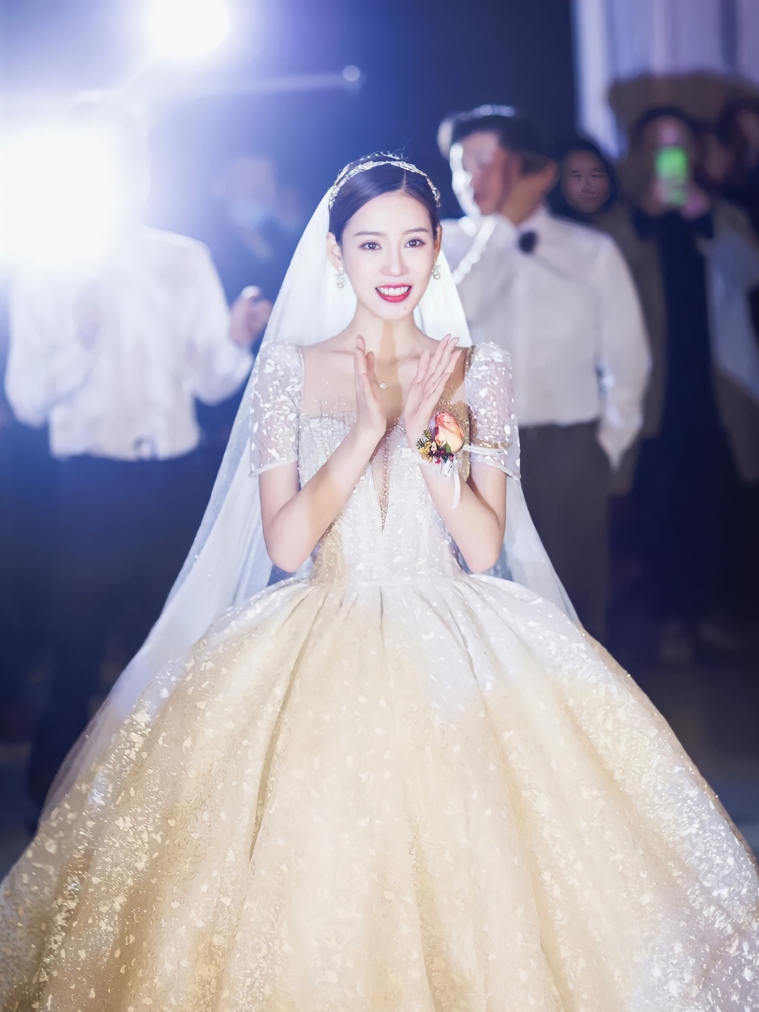 【一站配齊】人氣婚紗套系/首席檔跟妝