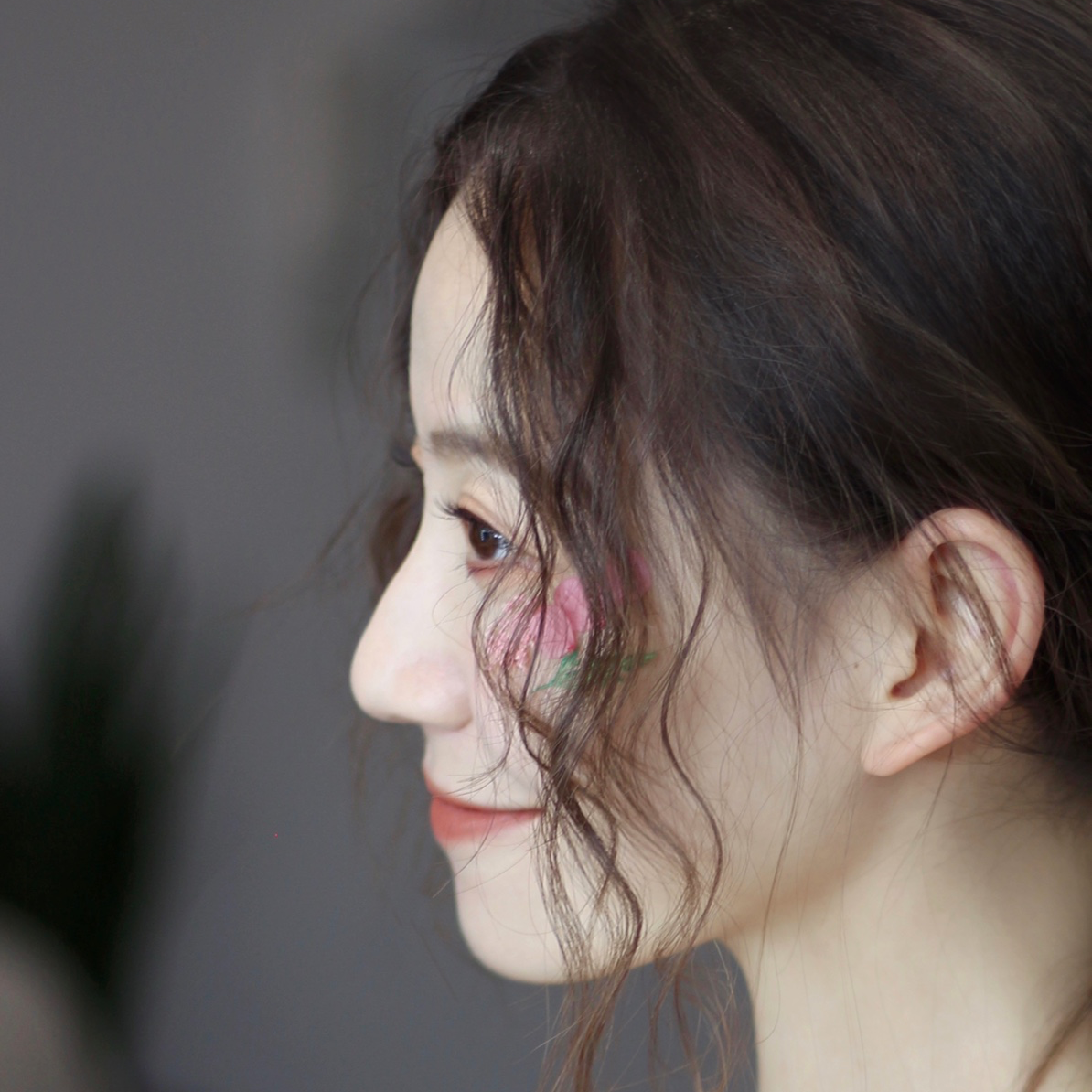灵动甜系少女妆 减龄感新娘  