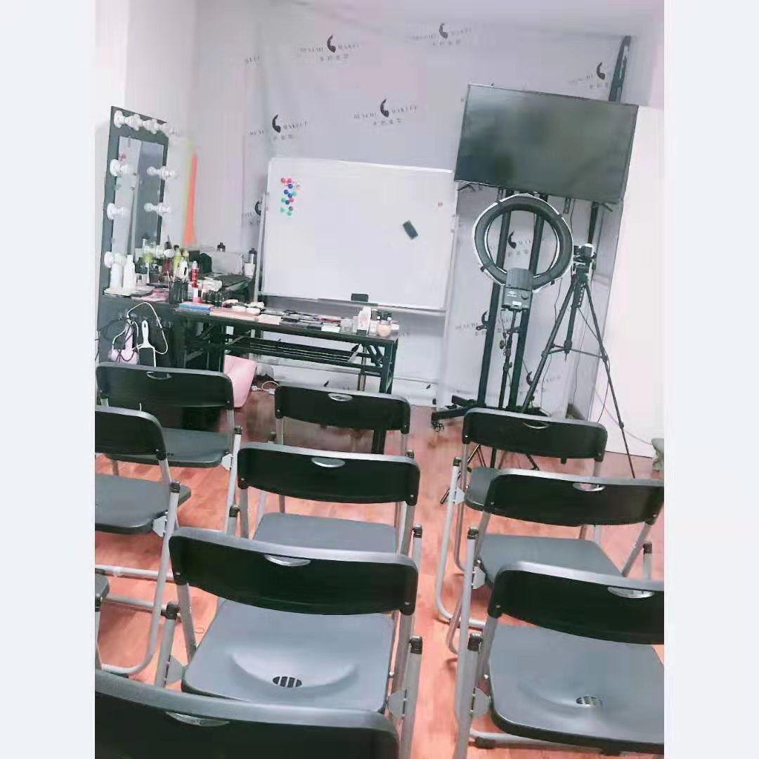 侨侨