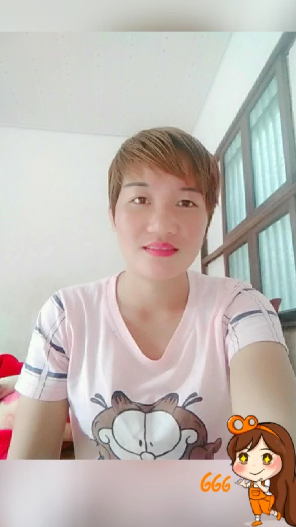 试遍各种款，这件云朵抹胸竟出奇显瘦！