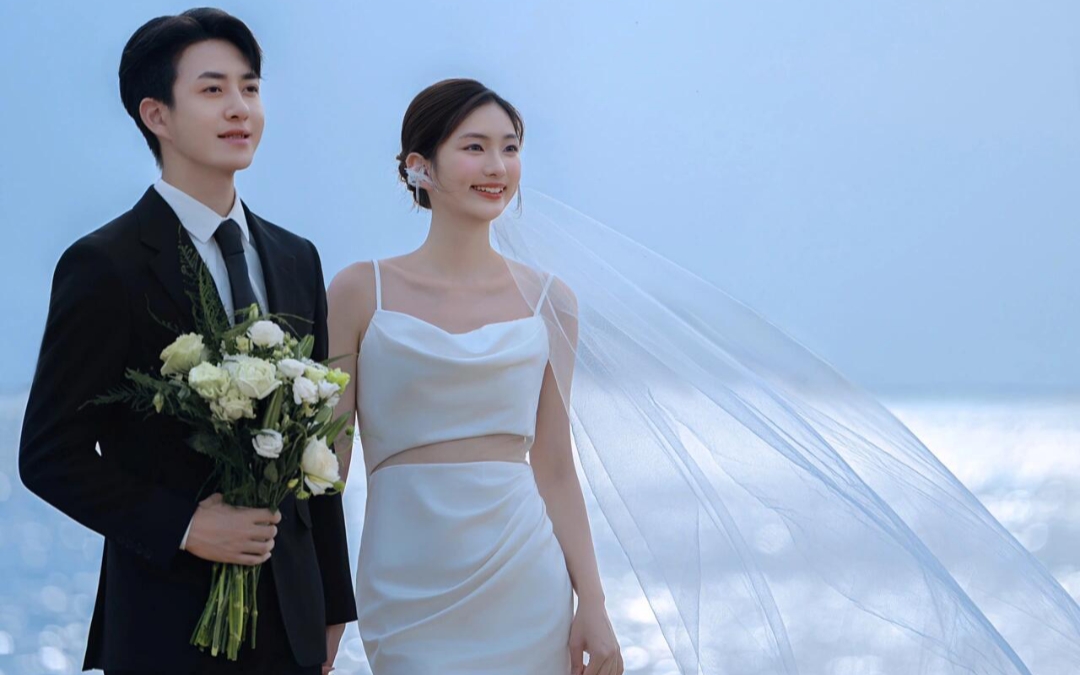 三亚巴黎高端婚纱摄影旅拍婚纱照结婚照
