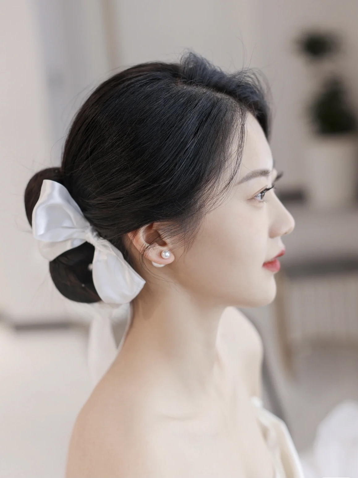 # 高级简约妆发 #