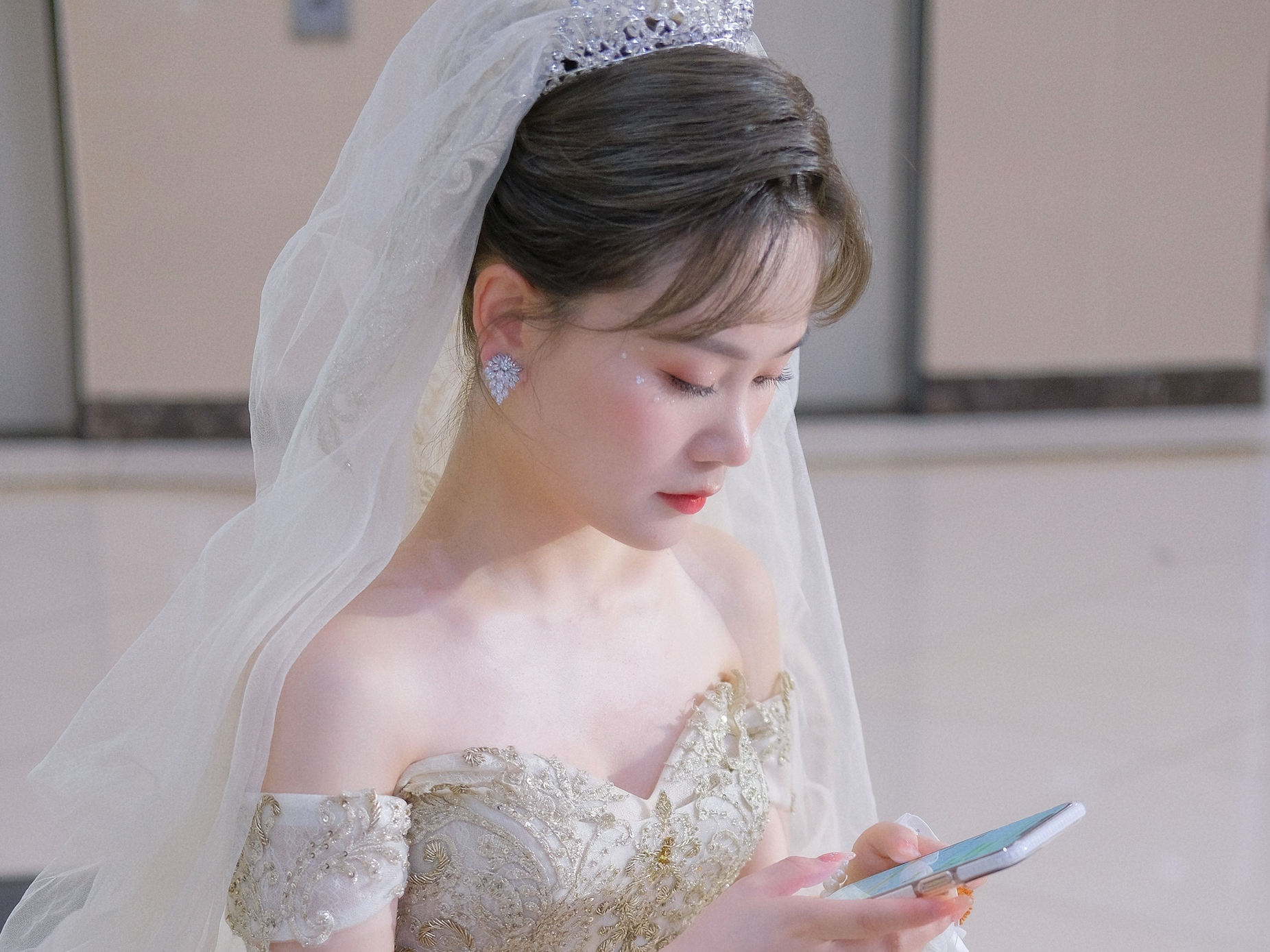 【超值推荐】全天跟妆造型不限+伴娘妈妈新郎