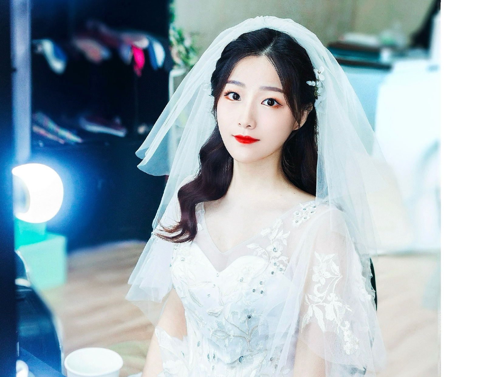 跟妆优惠中送妈妈妆伴娘妆