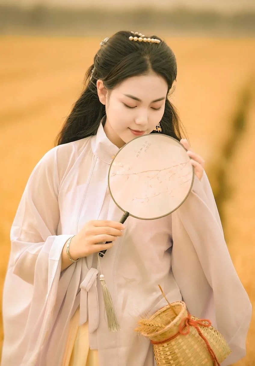 风吹麦浪
