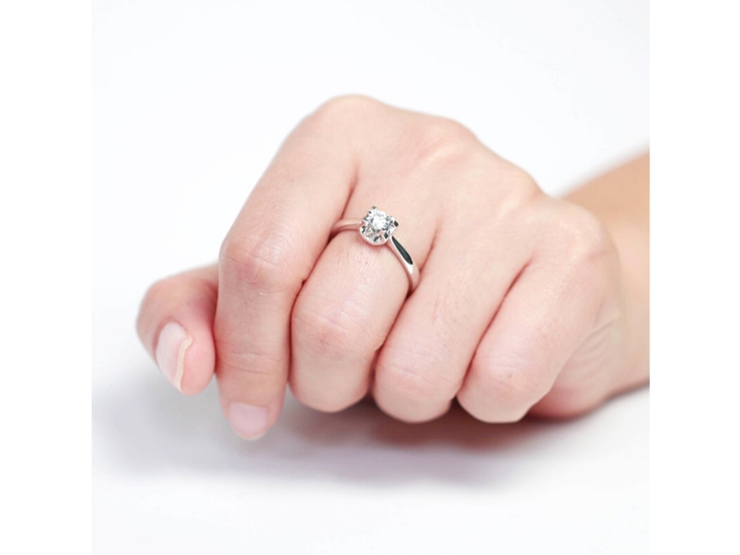 爱冕【angel】经典牛头款求婚钻戒定制