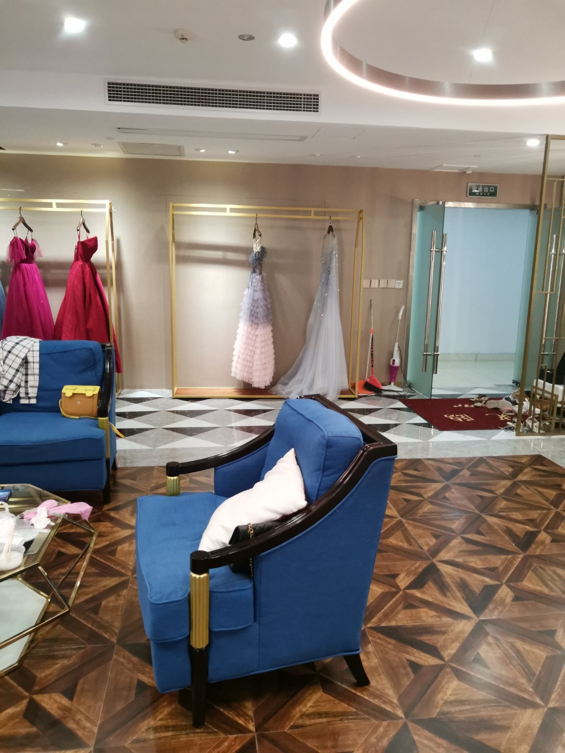 瑞设计 婚纱品牌集成店