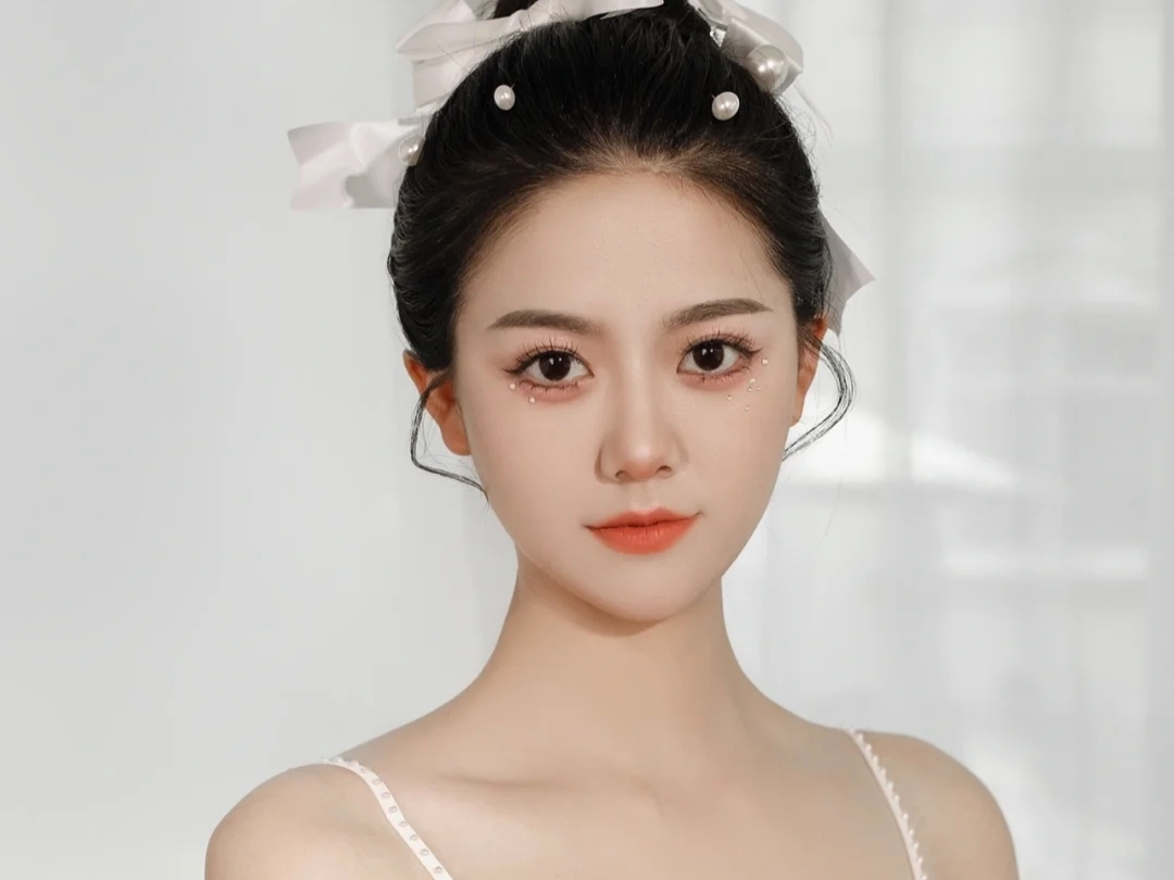 通辽新娘跟妆新娘早妆通辽婚纱